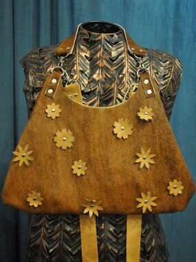 Handmade Cowhide & Leather Fringe Purse – Floral Appliqué Western